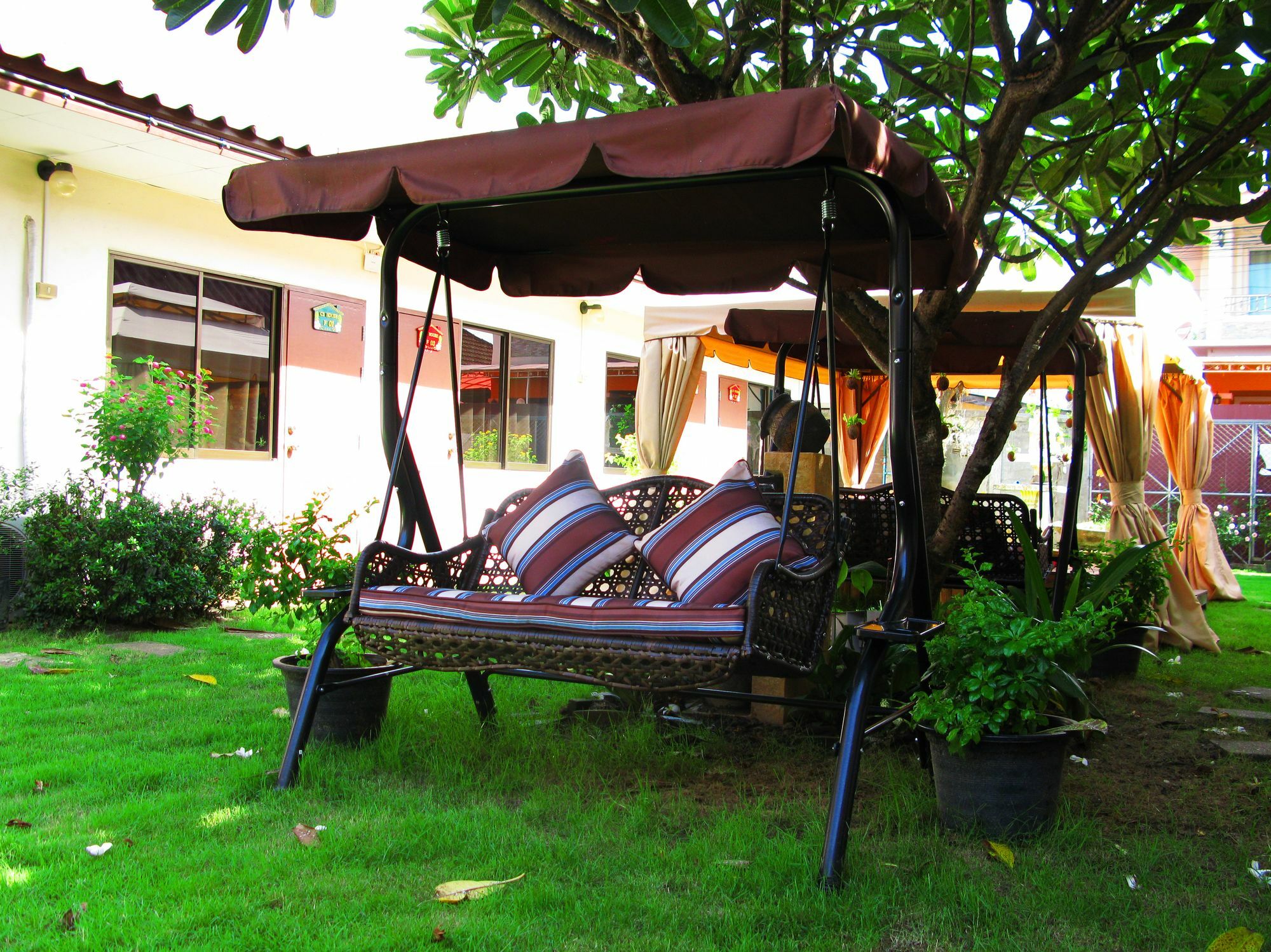 Cshouse Hotel Chiang Mai Exterior photo